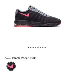 NEW Nike Air Max tennis shoes sizeY1